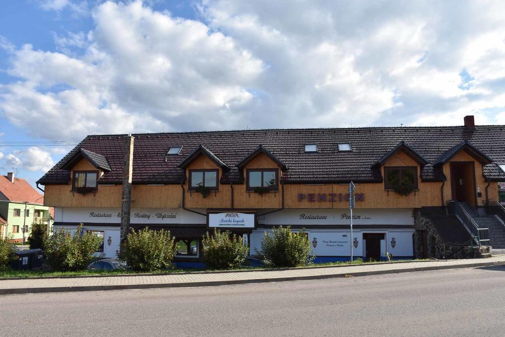 Penzion U Holuba Hradcovice Exterior photo